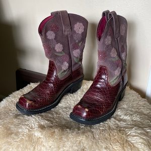Arita womens cowboy boot square toe